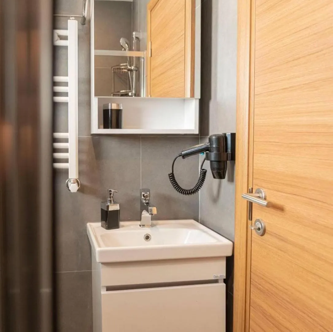 Apartament House With Balcony In Galata 2 Stambuł